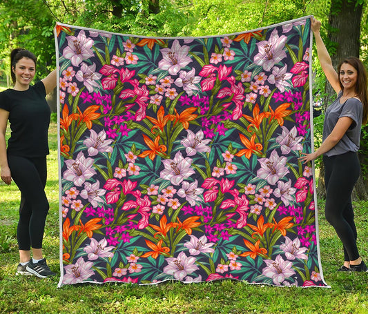Tropical Flowers Pattern Print Quilt