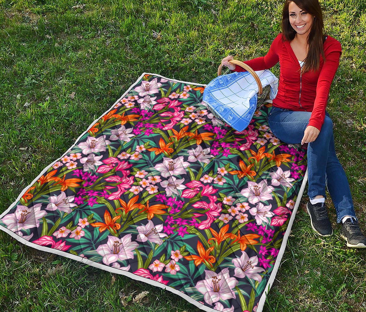 Tropical Flowers Pattern Print Quilt