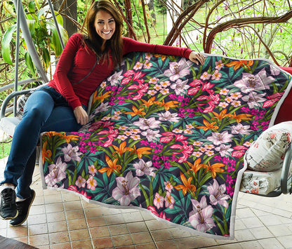 Tropical Flowers Pattern Print Quilt
