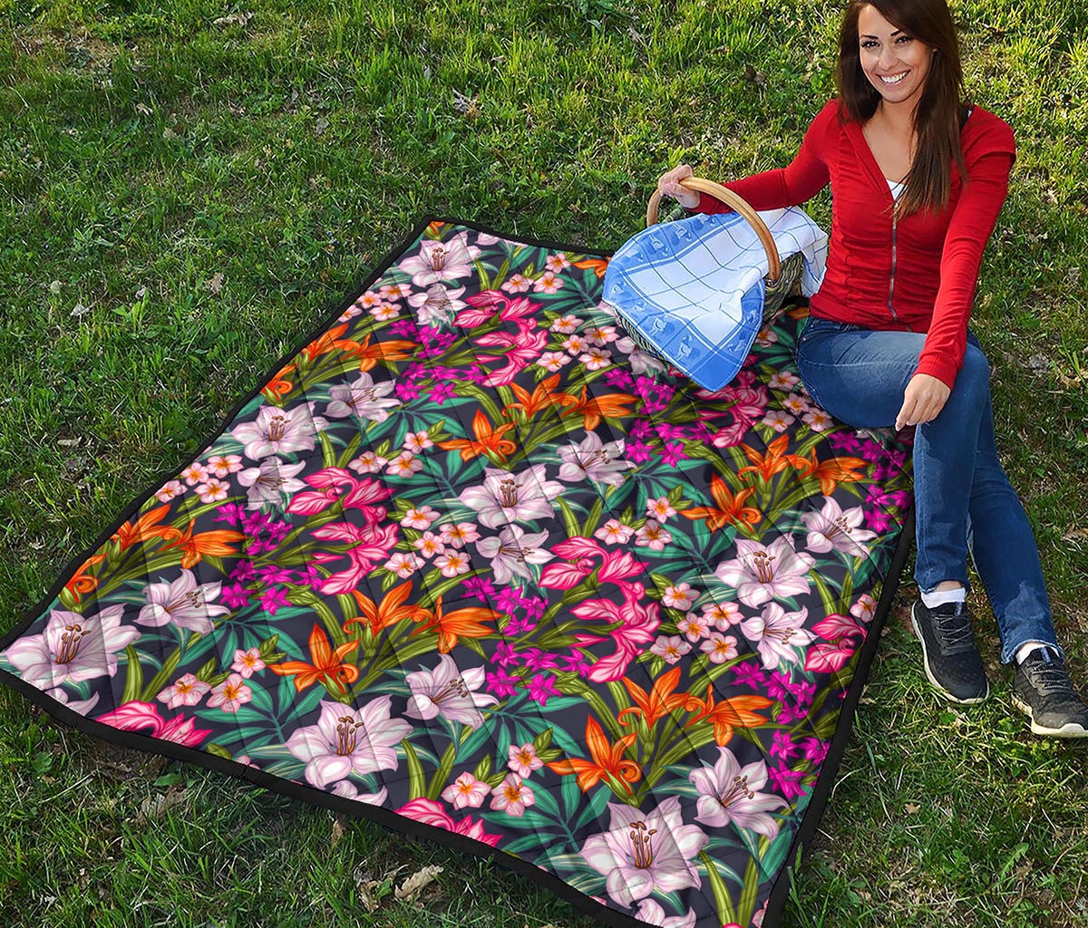 Tropical Flowers Pattern Print Quilt