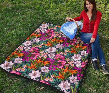 Tropical Flowers Pattern Print Quilt