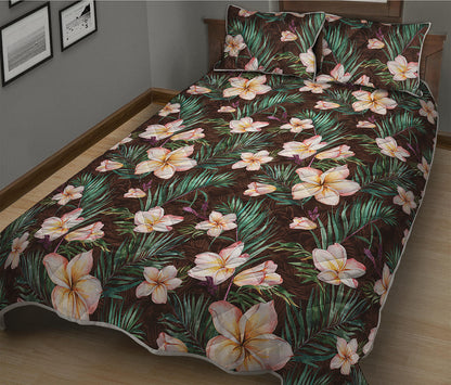 Tropical Frangipani Flower Print Quilt Bed Set