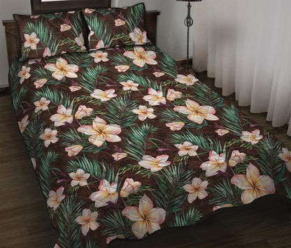 Tropical Frangipani Flower Print Quilt Bed Set