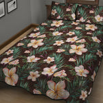 Tropical Frangipani Flower Print Quilt Bed Set