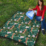 Tropical Giraffe Pattern Print Quilt