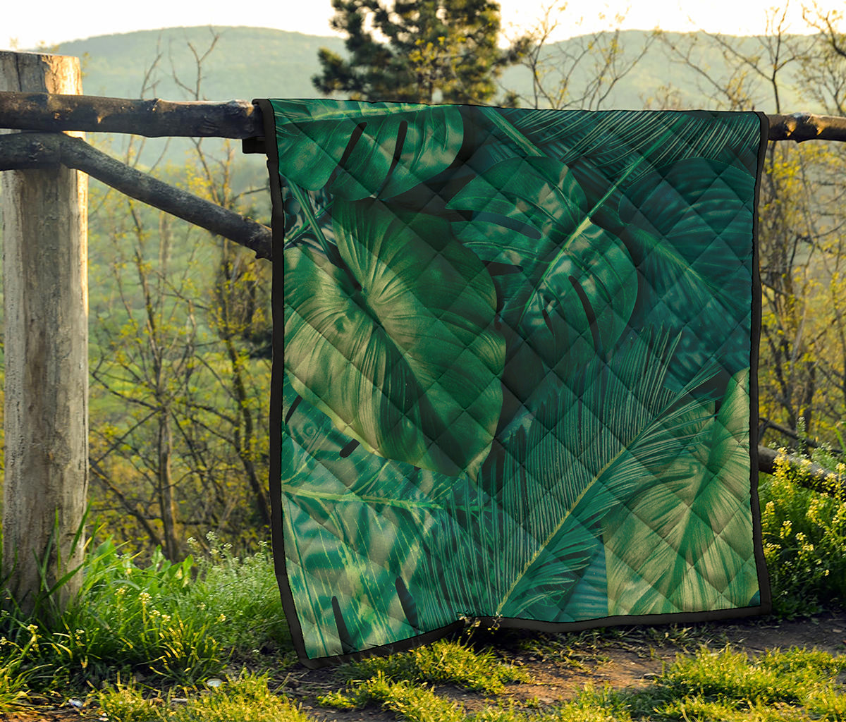 Tropical Green Leaves Print Quilt
