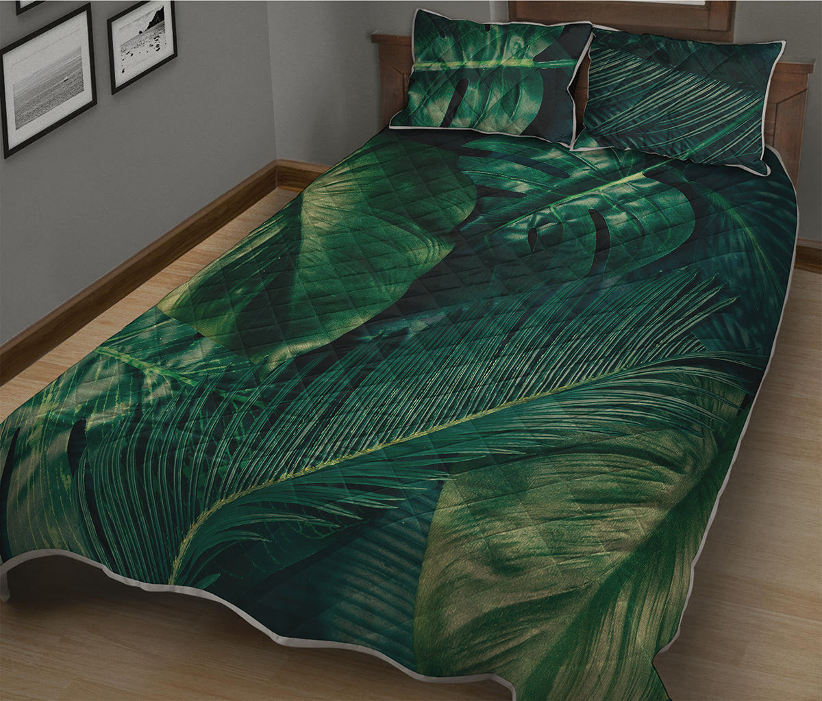 Tropical Green Leaves Print Quilt Bed Set