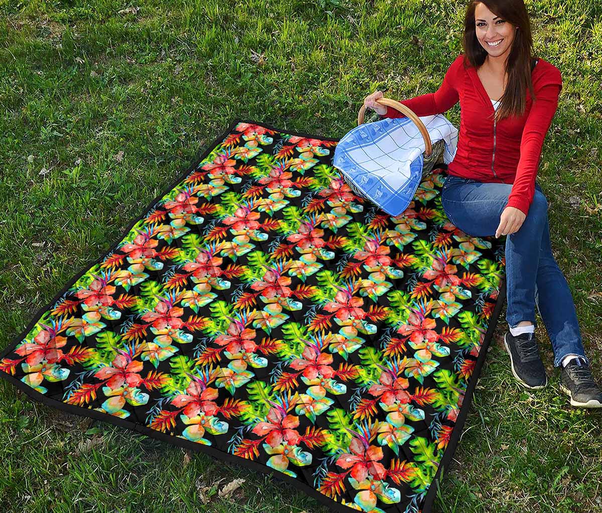 Tropical Hawaii Flowers Pattern Print Quilt