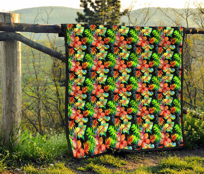 Tropical Hawaii Flowers Pattern Print Quilt