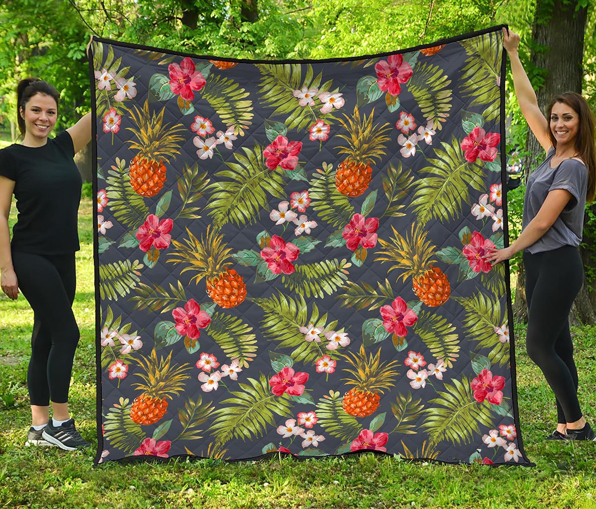 Tropical Hawaii Pineapple Pattern Print Quilt