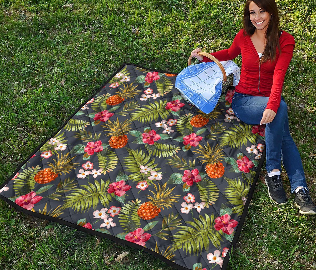 Tropical Hawaii Pineapple Pattern Print Quilt