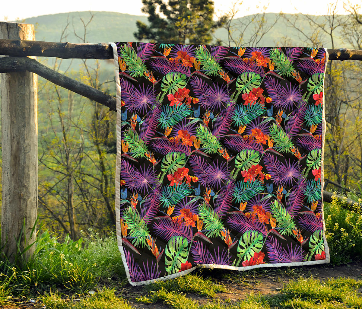 Tropical Hawaiian Jungle Print Quilt
