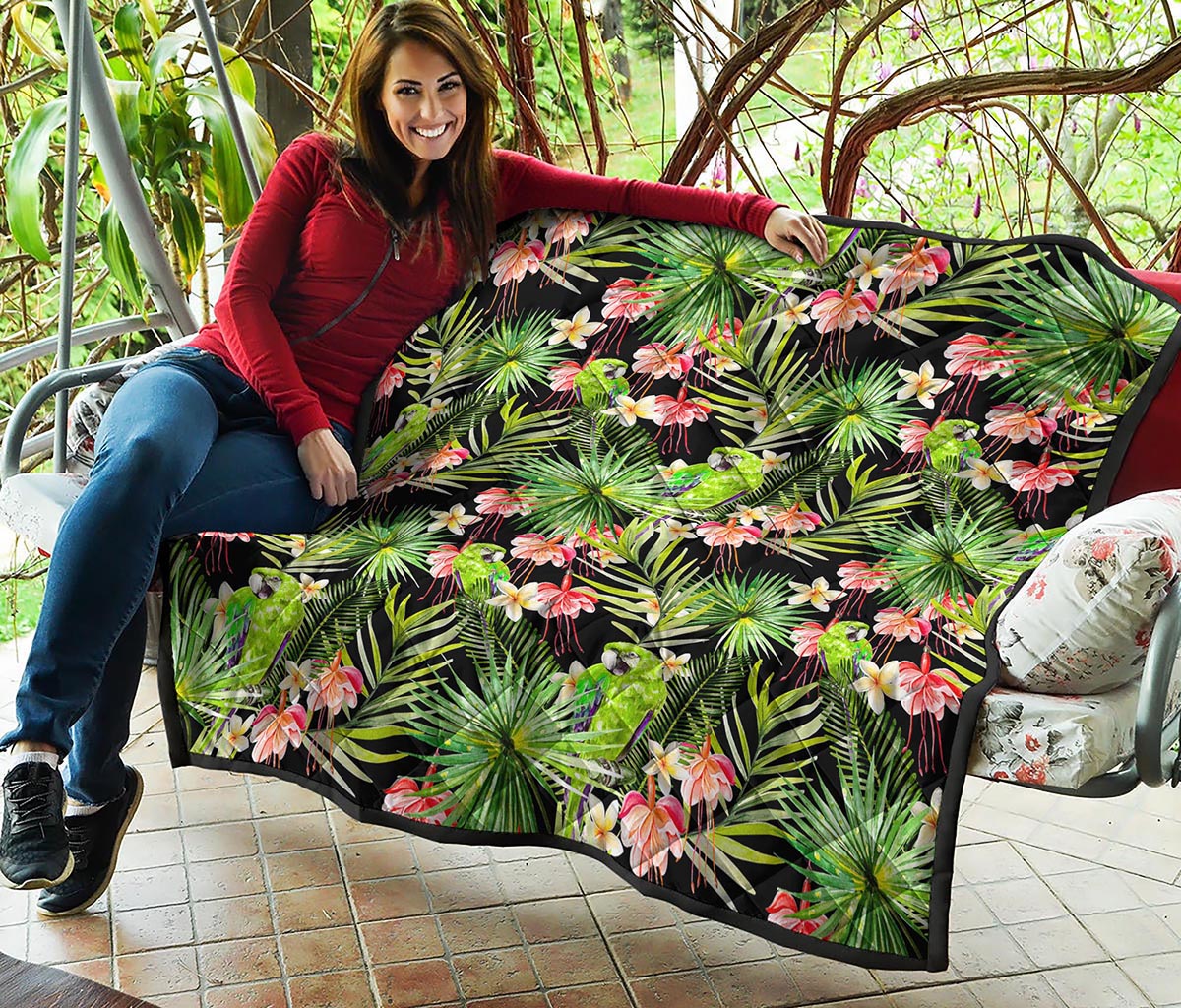 Tropical Hawaiian Parrot Pattern Print Quilt