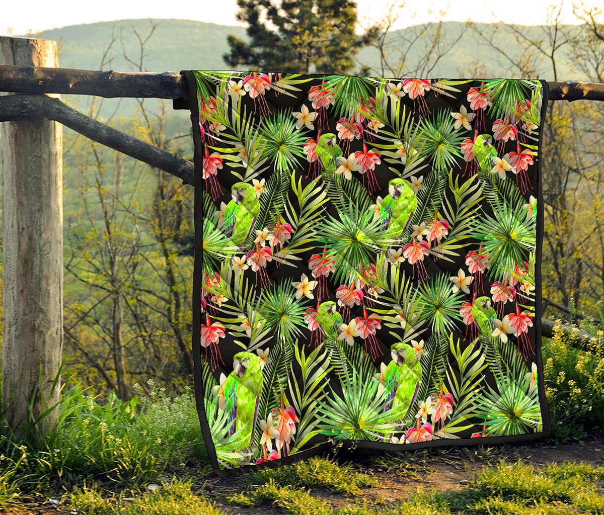 Tropical Hawaiian Parrot Pattern Print Quilt