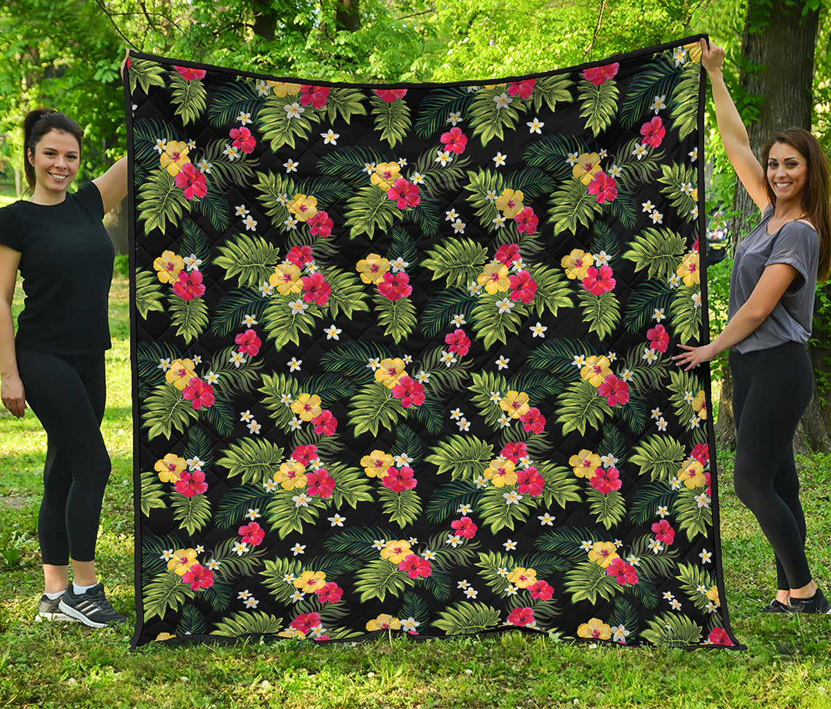 Tropical Hibiscus Aloha Pattern Print Quilt