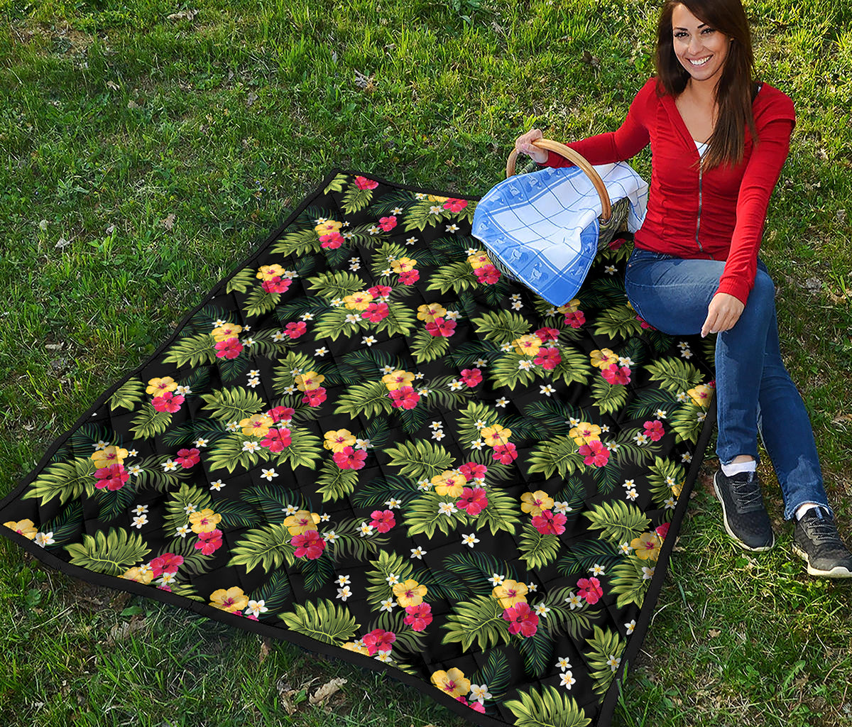 Tropical Hibiscus Aloha Pattern Print Quilt