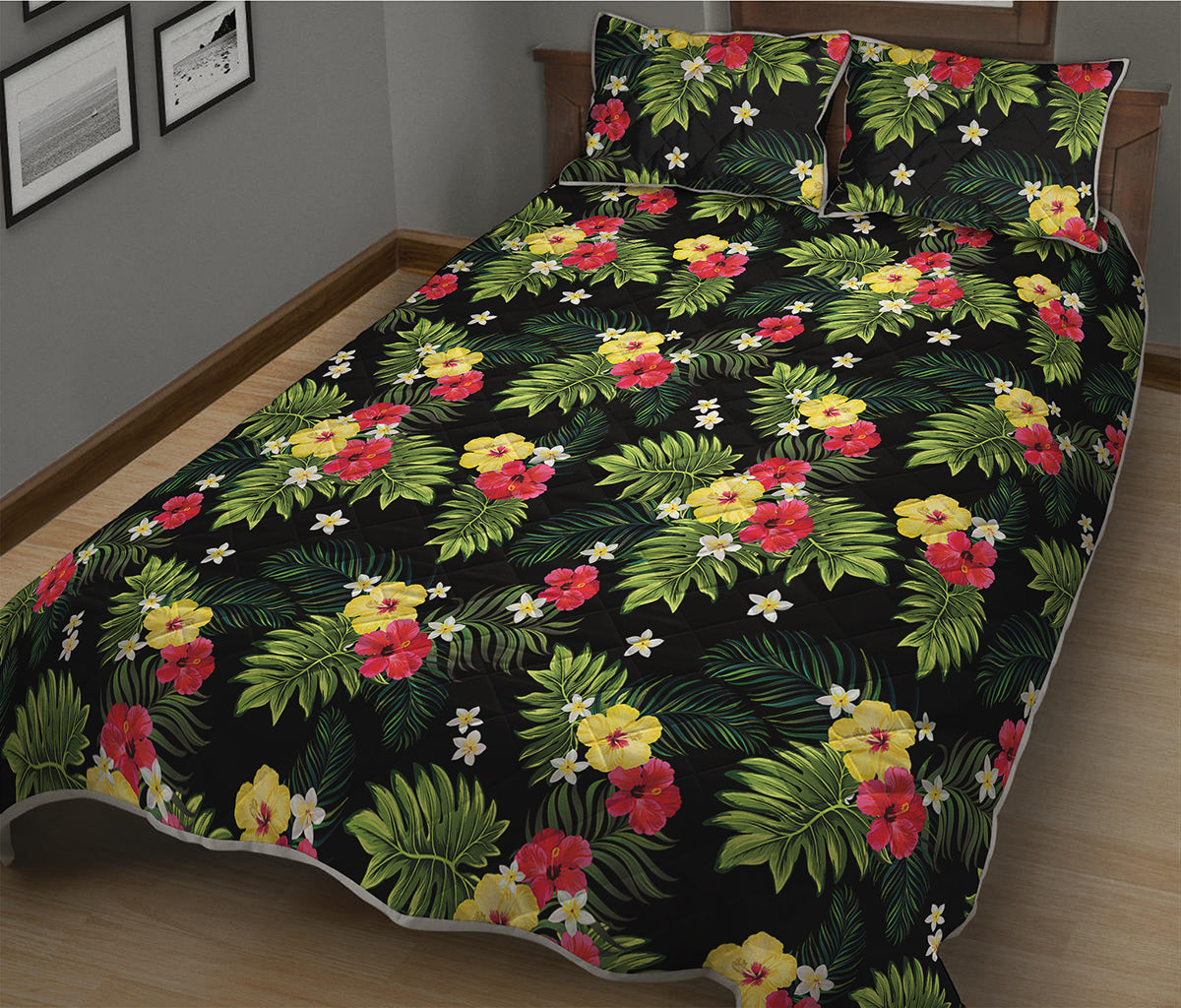 Tropical Hibiscus Aloha Pattern Print Quilt Bed Set