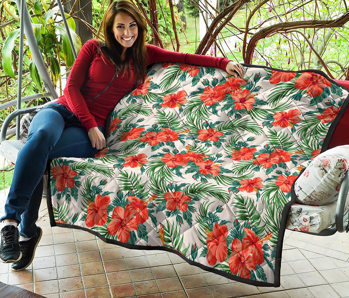 Tropical Hibiscus Blossom Pattern Print Quilt