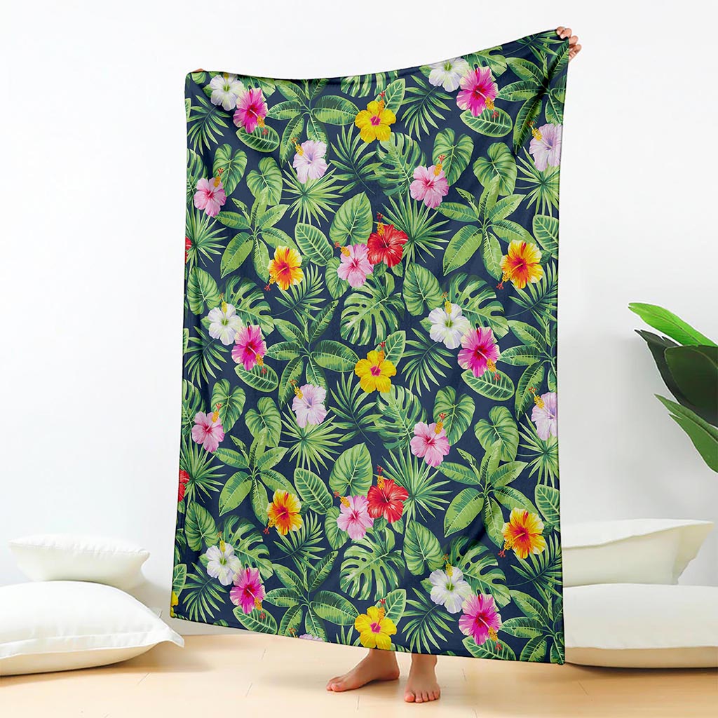 Tropical Hibiscus Flowers Pattern Print Blanket