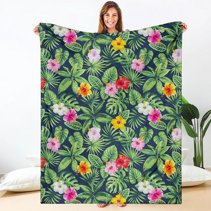 Tropical Hibiscus Flowers Pattern Print Blanket