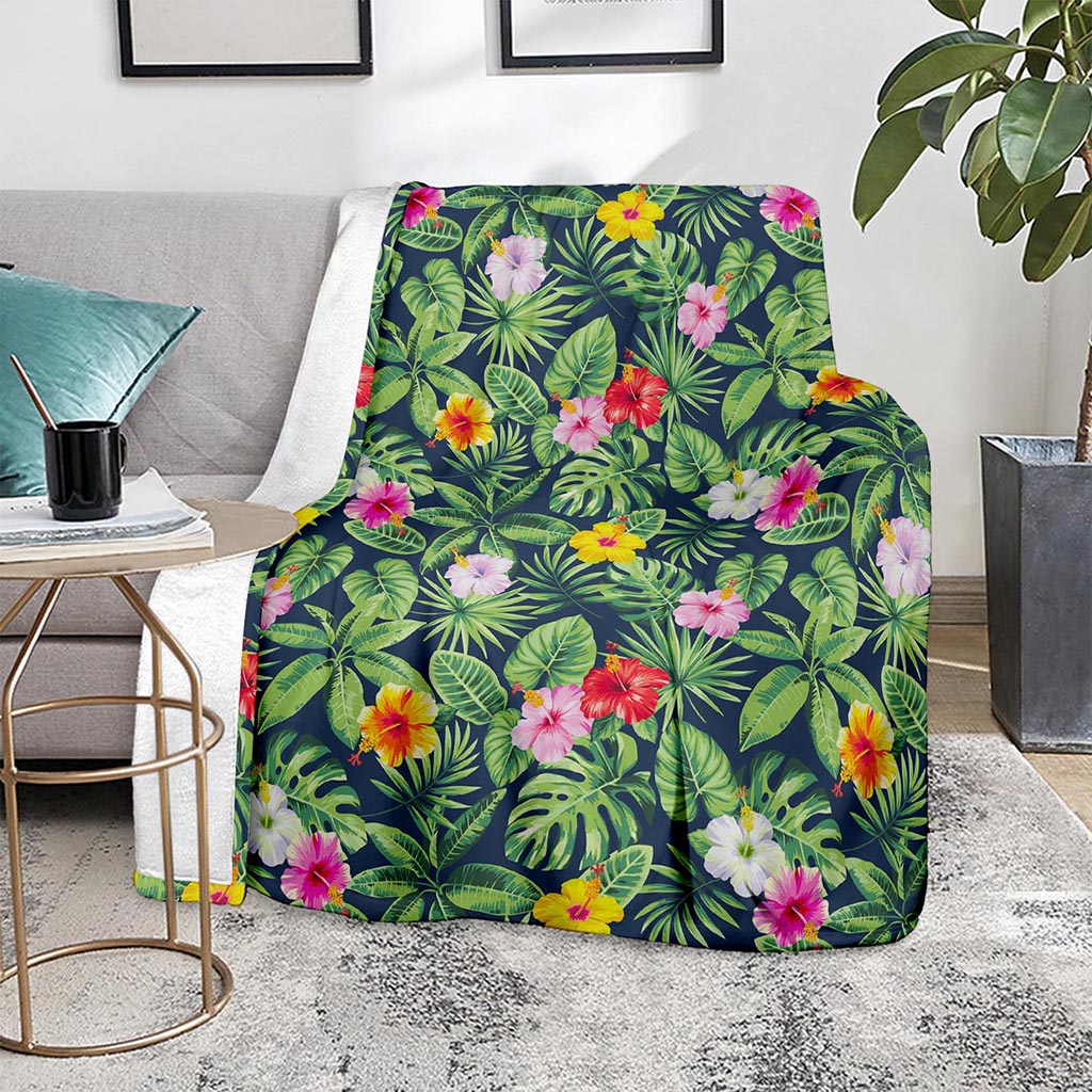 Tropical Hibiscus Flowers Pattern Print Blanket