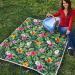 Tropical Hibiscus Flowers Pattern Print Quilt