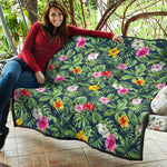 Tropical Hibiscus Flowers Pattern Print Quilt