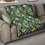 Tropical Hibiscus Flowers Pattern Print Quilt