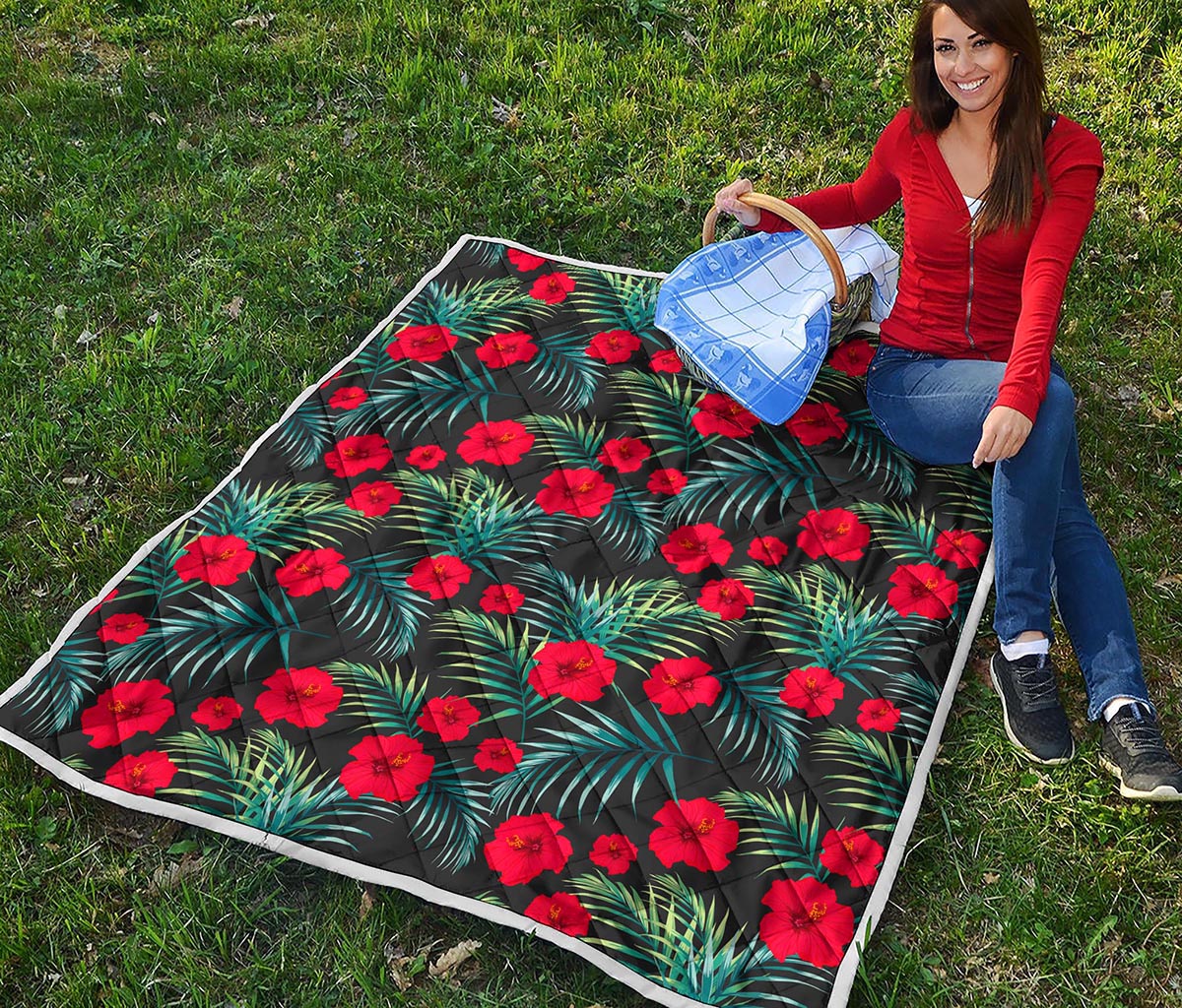 Tropical Hibiscus Leaves Pattern Print Quilt