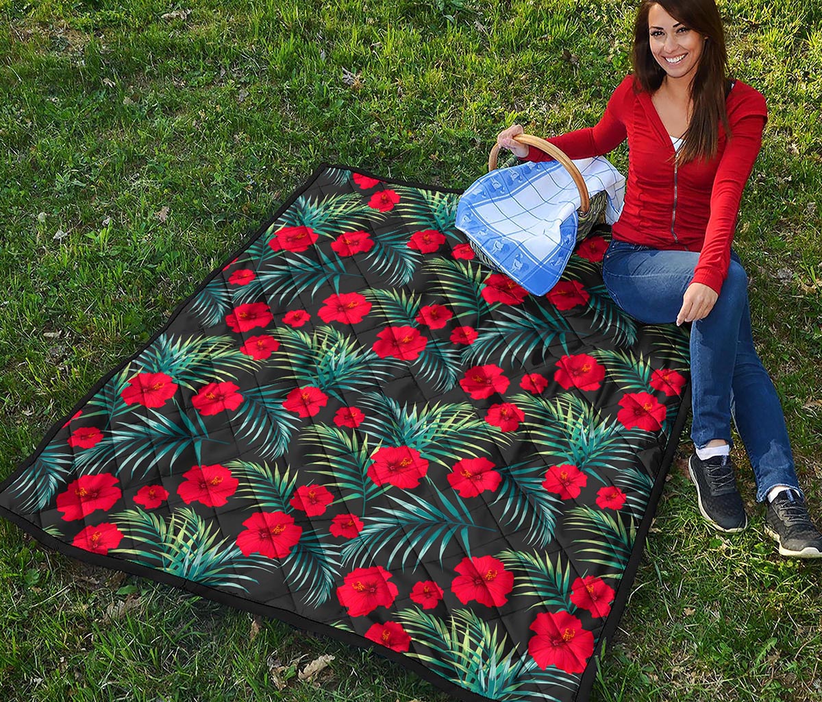 Tropical Hibiscus Leaves Pattern Print Quilt