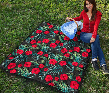 Tropical Hibiscus Leaves Pattern Print Quilt