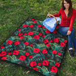 Tropical Hibiscus Leaves Pattern Print Quilt