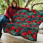 Tropical Hibiscus Leaves Pattern Print Quilt