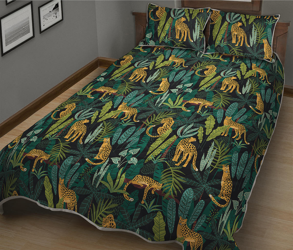 Tropical Jaguar Pattern Print Quilt Bed Set