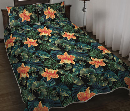 Tropical Leaf And Hawaiian Flower Print Quilt Bed Set