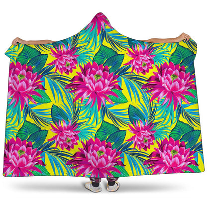 Tropical Lotus Pattern Print Hooded Blanket
