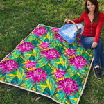 Tropical Lotus Pattern Print Quilt