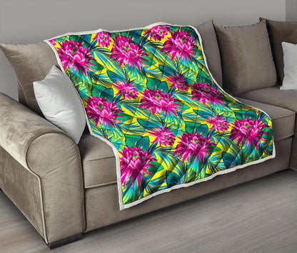 Tropical Lotus Pattern Print Quilt