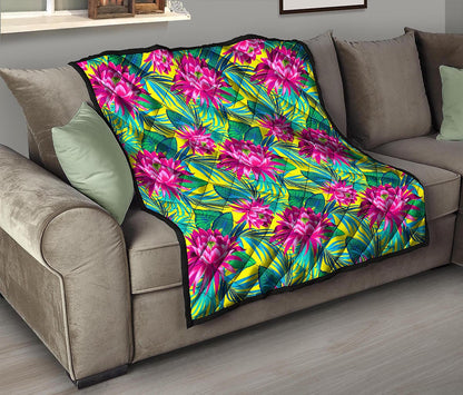 Tropical Lotus Pattern Print Quilt