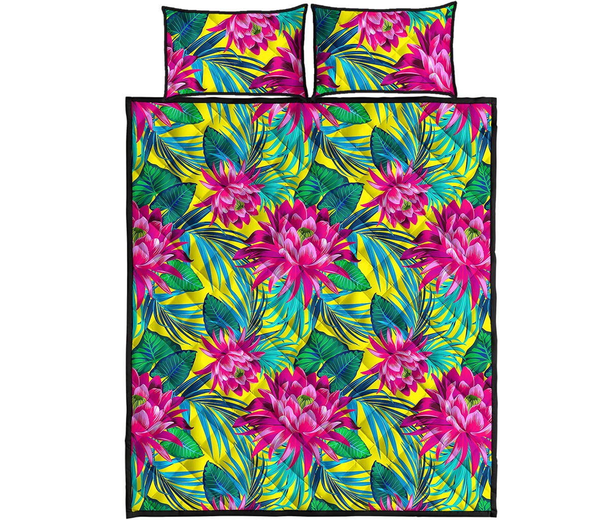 Tropical Lotus Pattern Print Quilt Bed Set