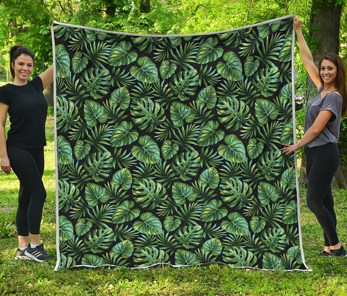 Tropical Monstera Leaves Pattern Print Quilt