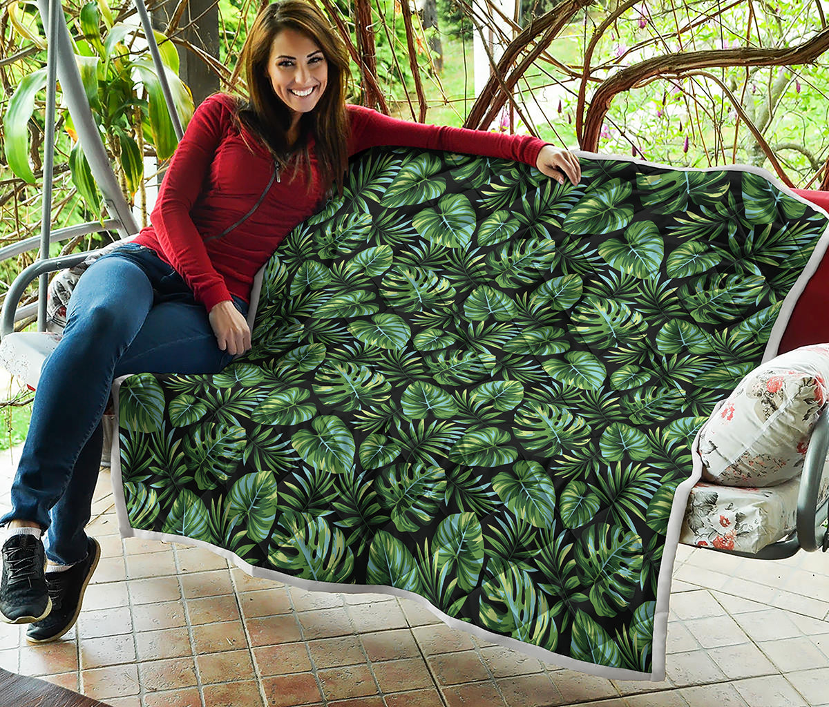 Tropical Monstera Leaves Pattern Print Quilt