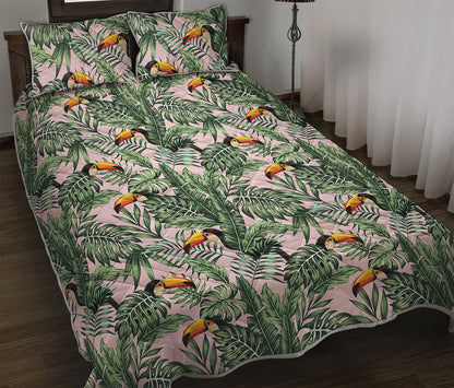 Tropical Palm Leaf And Toucan Print Quilt Bed Set