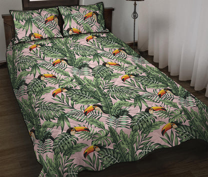 Tropical Palm Leaf And Toucan Print Quilt Bed Set