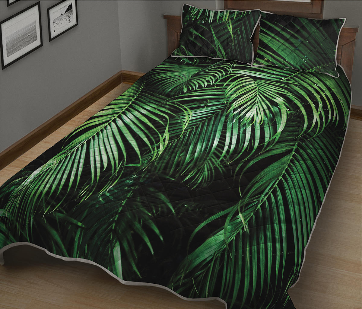 Tropical Palm Leaf Print Quilt Bed Set