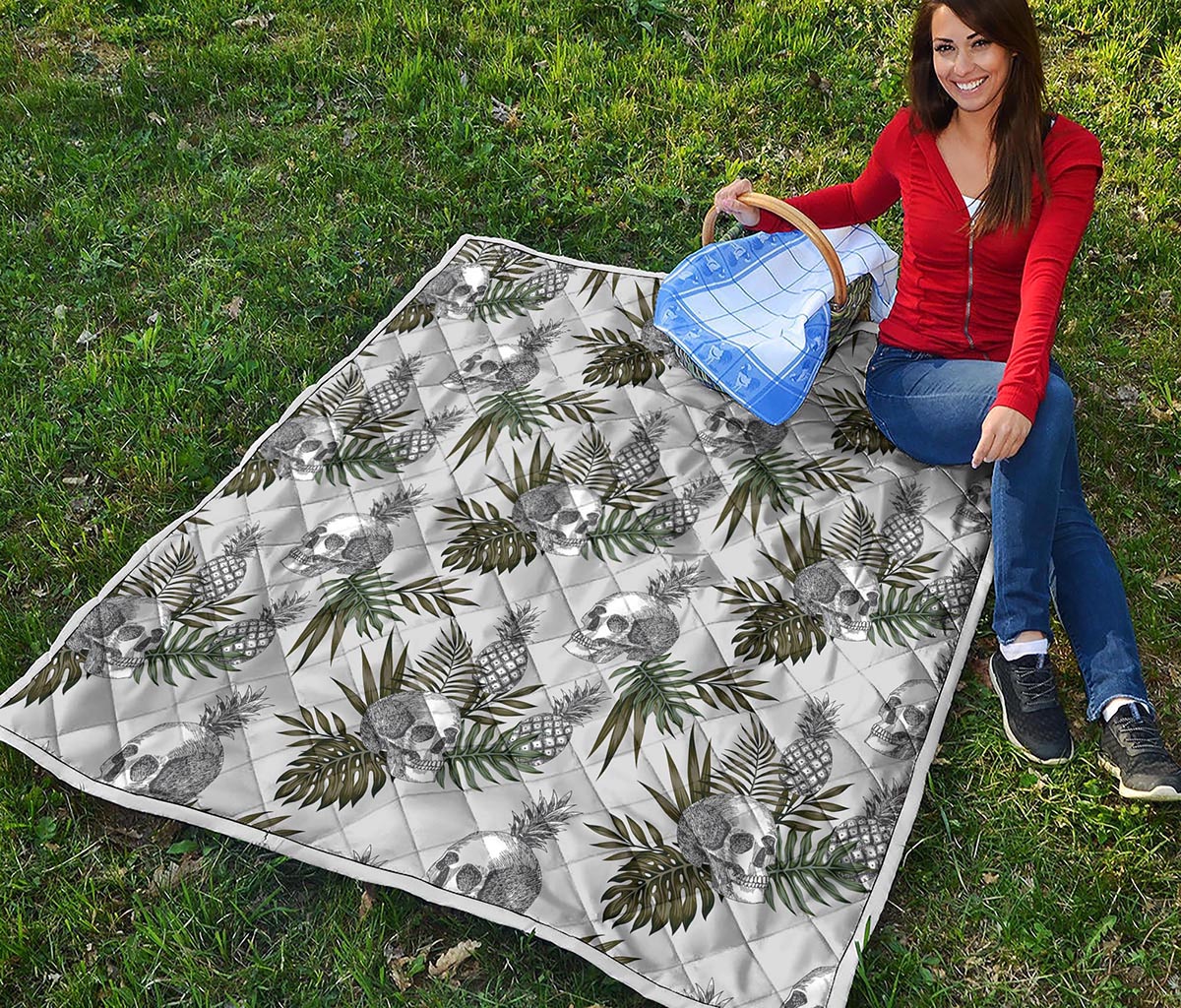 Tropical Pineapple Skull Pattern Print Quilt