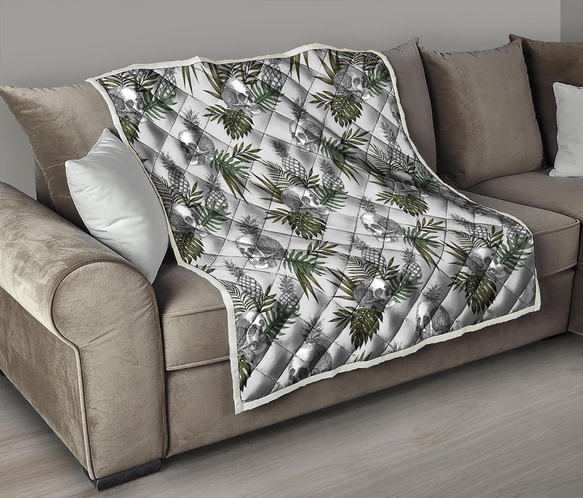 Tropical Pineapple Skull Pattern Print Quilt