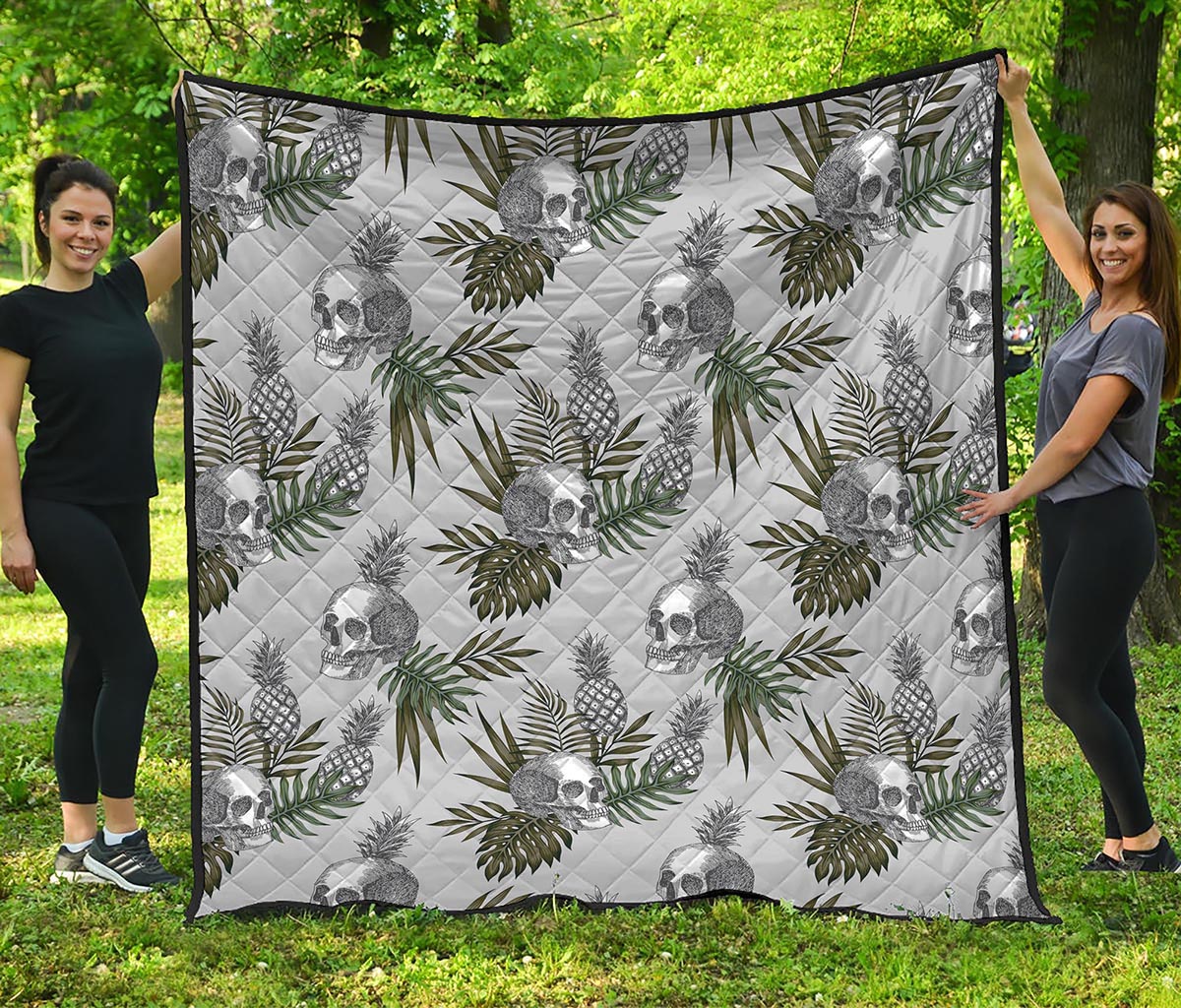 Tropical Pineapple Skull Pattern Print Quilt