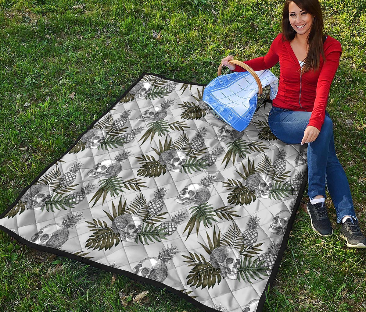 Tropical Pineapple Skull Pattern Print Quilt