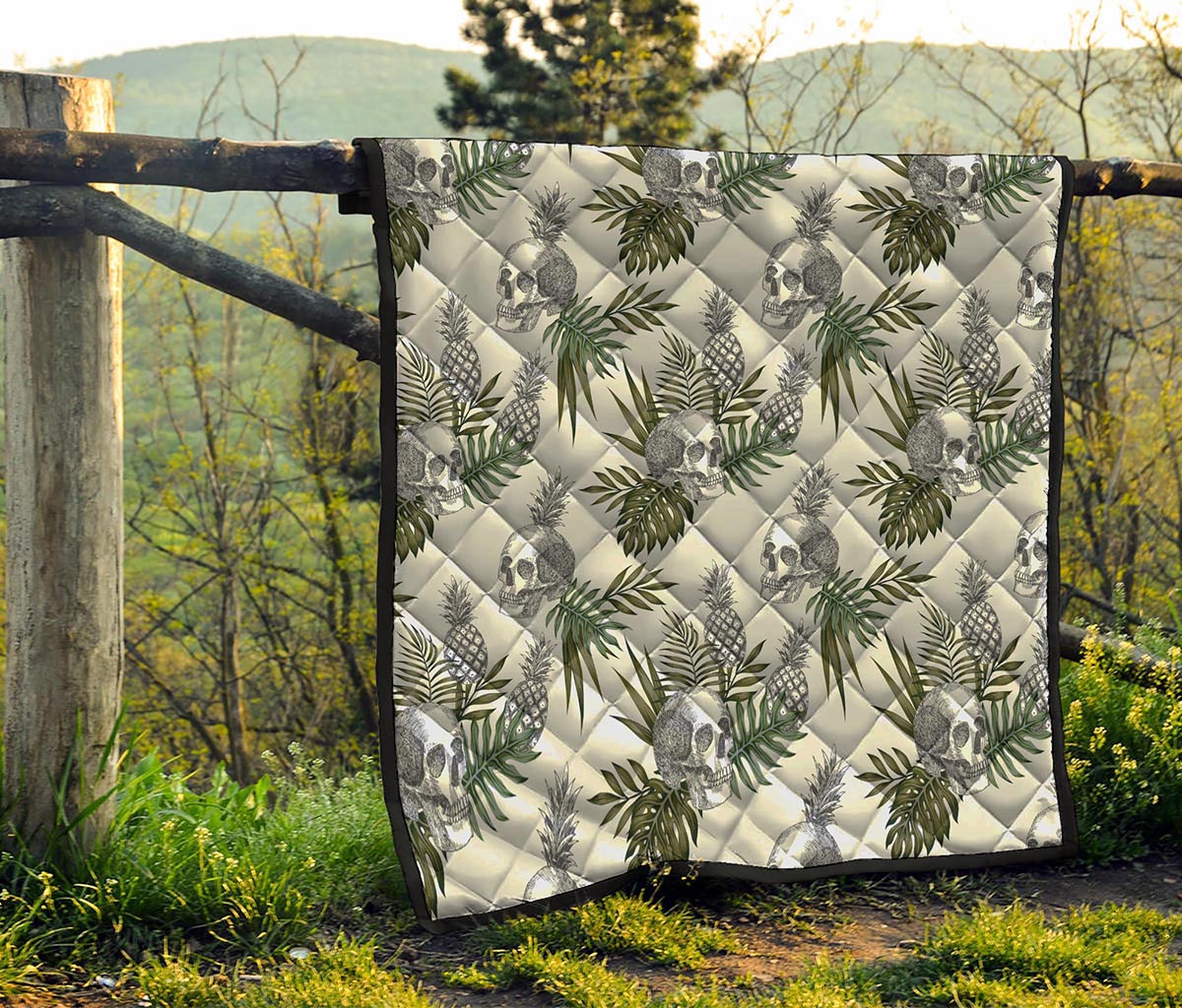Tropical Pineapple Skull Pattern Print Quilt